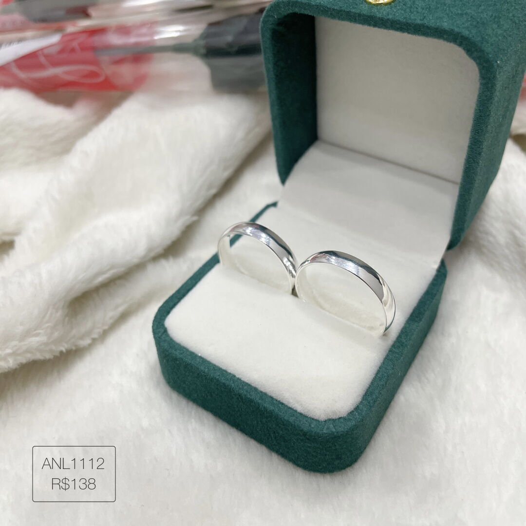 Aliança Abaulada Clássica 4mm Prateada